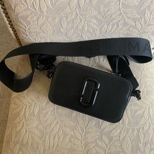 Marc Jacob’s Snapshot black crossbody.